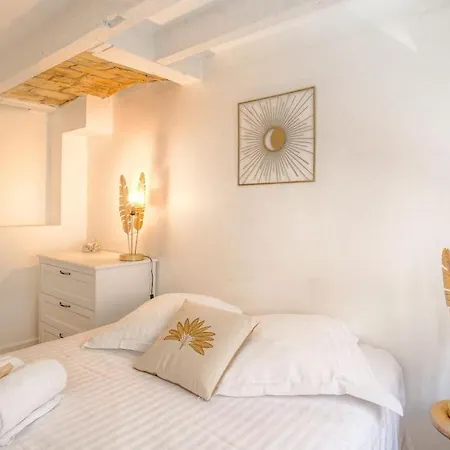 Apartment Spacieux, Proche Gare, 3e